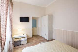 Апартаменты Lovely apartment in the city center Львов Апартаменты Делюкс-17
