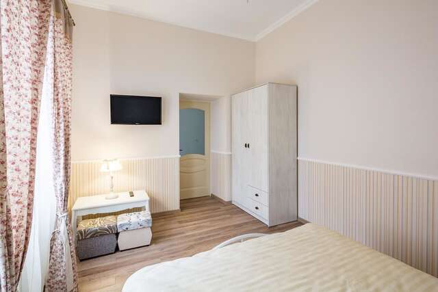 Апартаменты Lovely apartment in the city center Львов-7